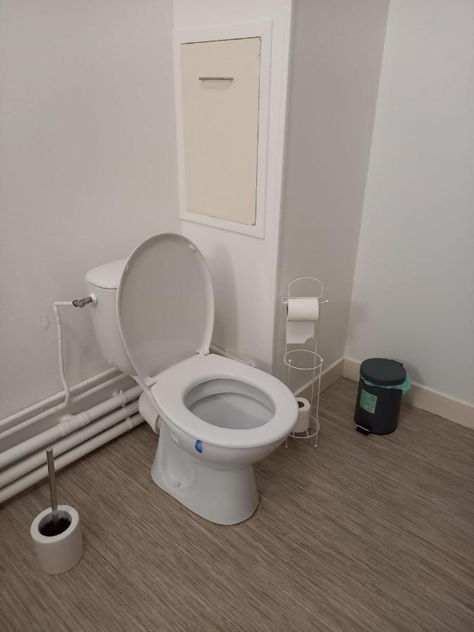 Appart Plein Centre, Balcon - 4 Personnes Sedan Ngoại thất bức ảnh