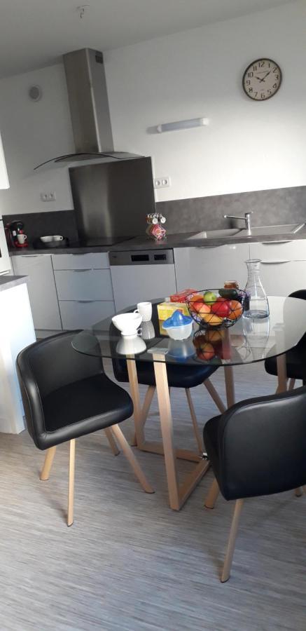 Appart Plein Centre, Balcon - 4 Personnes Sedan Ngoại thất bức ảnh